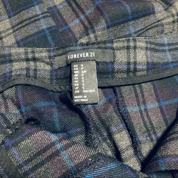 Forever 21 | Women's Plaid Ankle Pants - Picture 9 of 9